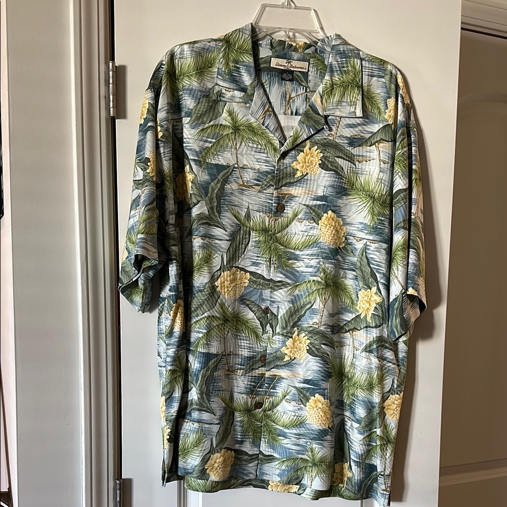 Tommy Bahama Tropical Hawaiian Shirt